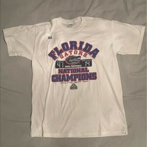 FLORIDA GATORS 2006 National Champions Gildan White Mens Large T-Shirt BRAND NEW